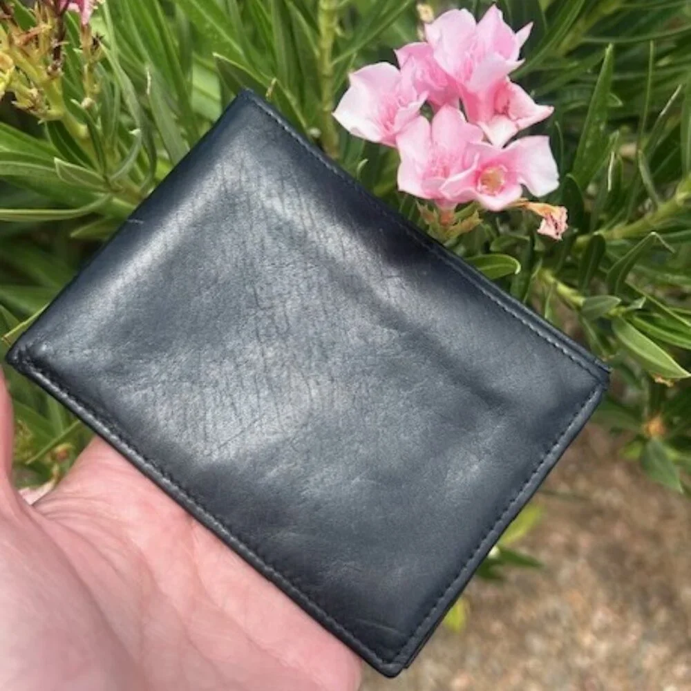 BUXTON Top Grain Cowhide Black Leather WALLET